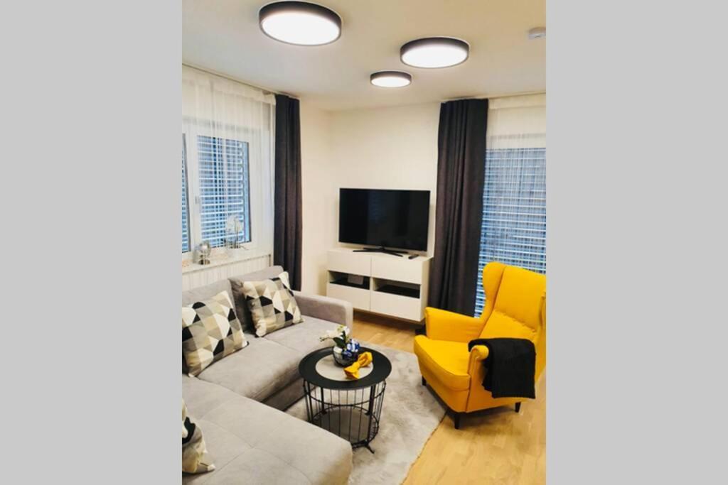 Leon Apartment Neu! Gemuetlichkeit An Erster Stelle Linz Exteriör bild